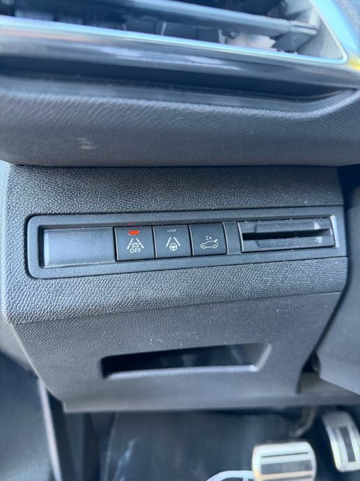 Peugeot 3008 1,5 GT-line Navi Led Kamera Automatik, fotografija 13