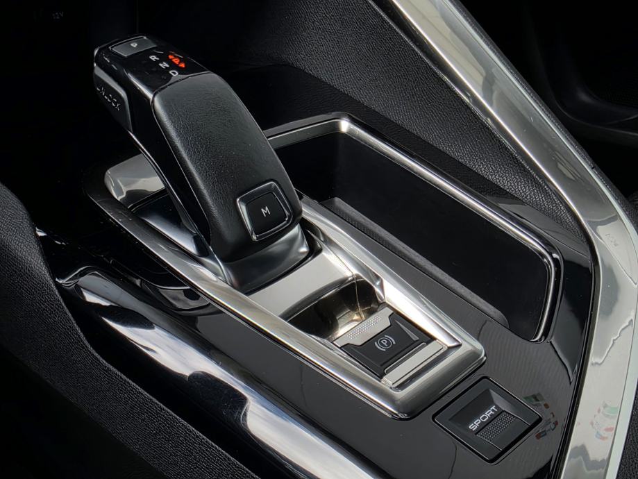Peugeot 3008 1,6 BlueHDI 120 KS, AUTOMATIK, HR NAVI, REG 3/2027, fotografija 20