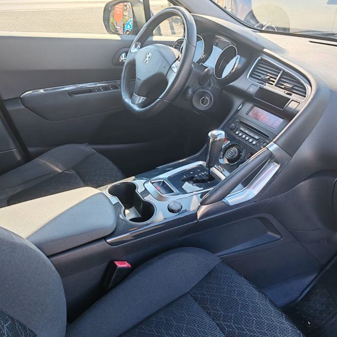 Peugeot 3008 1,6 BlueHDI automatik, pogled izvana - slika 4