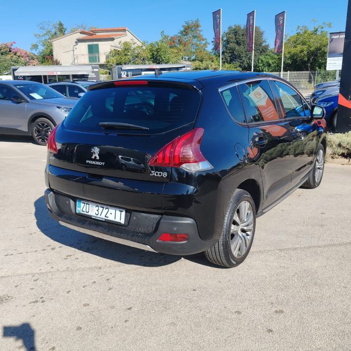 Peugeot 3008 1,6 BlueHDI automatik, fotografija 11