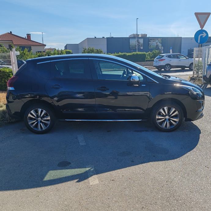 Peugeot 3008 1,6 BlueHDI automatik, fotografija 12