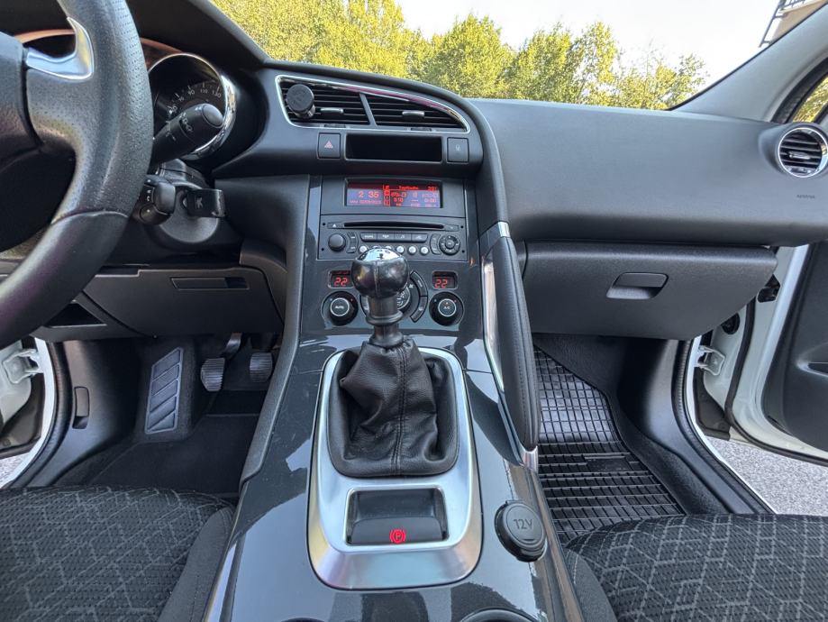 Peugeot 3008 1,6 BlueHDI SNIŽENA CIJENA, fotografija 8