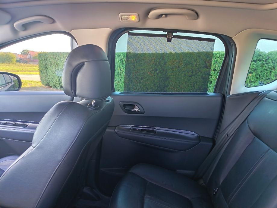 Peugeot 3008 1,6 e-HDi automatik, fotografija 4