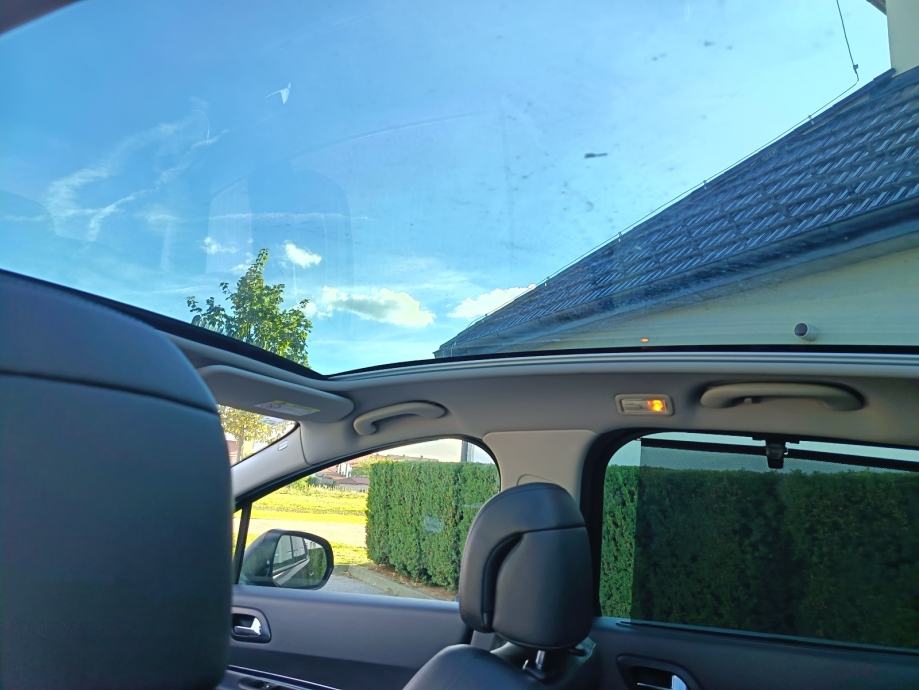 Peugeot 3008 1,6 e-HDi automatik, fotografija 3