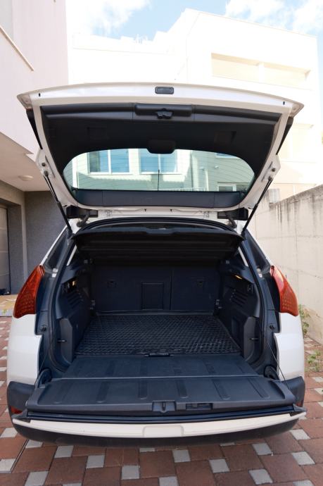 Peugeot 3008 1,6 e-HDi automatik, fotografija 10