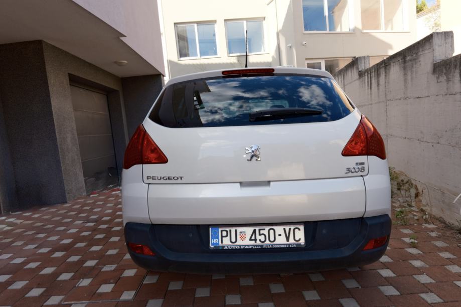 Peugeot 3008 1,6 e-HDi automatik, fotografija 13