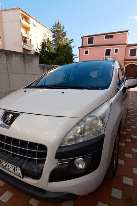 Peugeot 3008 1,6 e-HDi automatik, fotografija 14