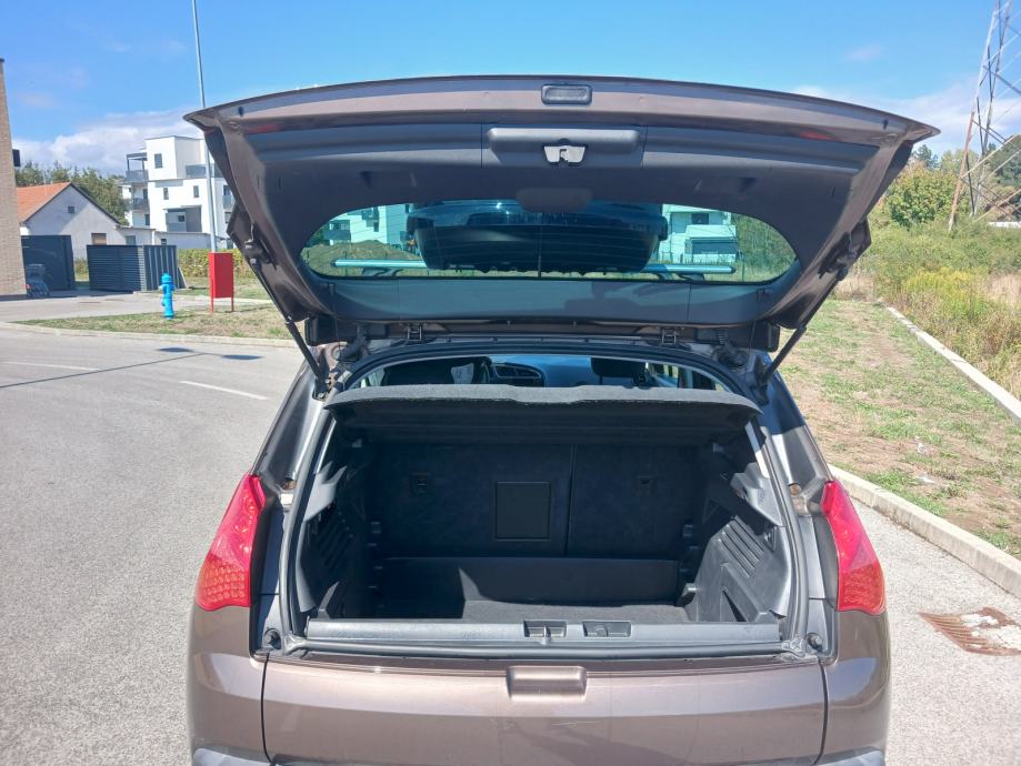 Peugeot 3008 1,6 HDi, Active - redovito servisiran i ispravan, fotografija 12