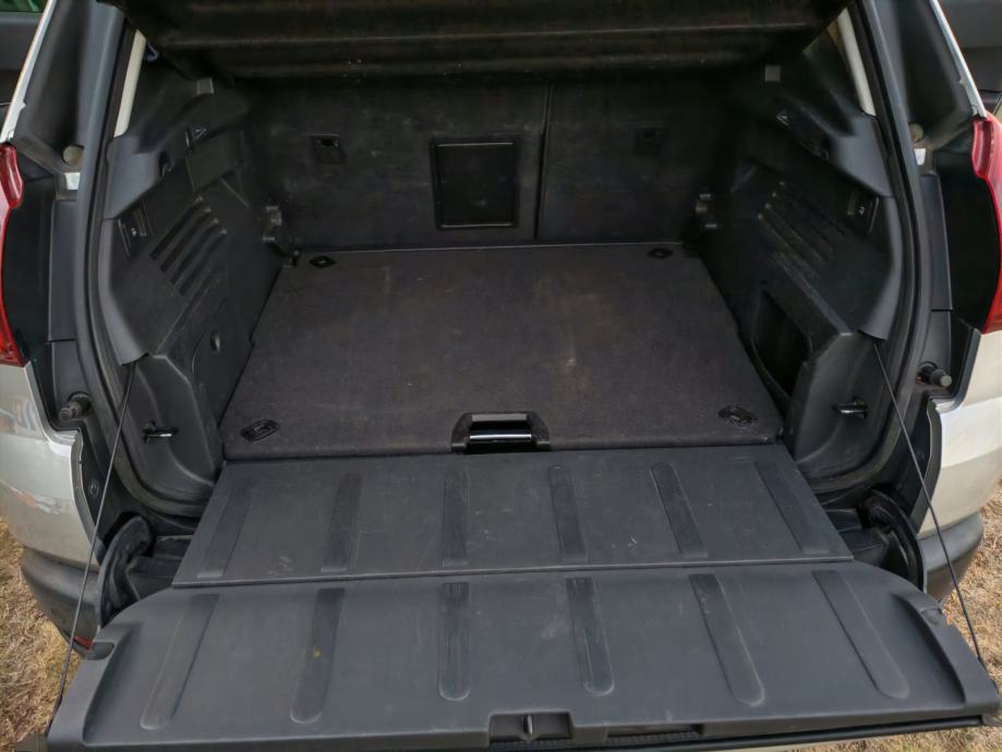 Peugeot 3008 1,6 HDi automatik, fotografija 11