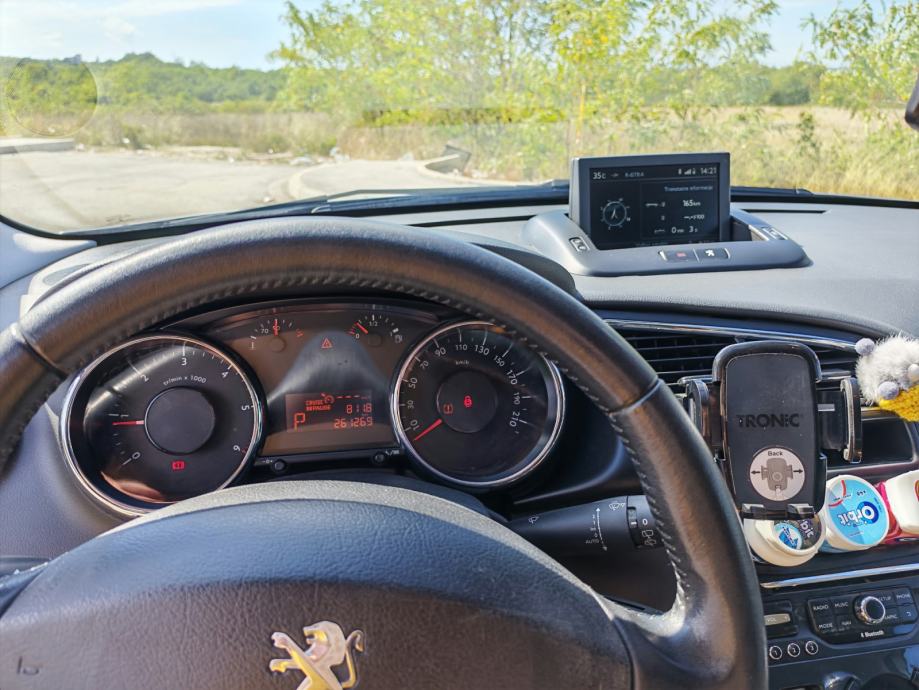 Peugeot 3008 1,6 HDi automatik, fotografija 7