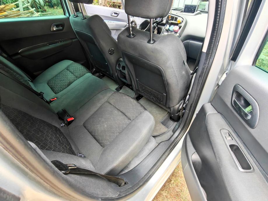 Peugeot 3008 1,6 HDi automatik, fotografija 10