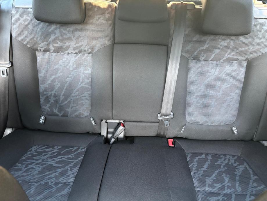 Peugeot 3008 1,6 HDi, fotografija 5