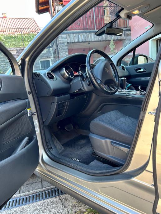 Peugeot 3008 1,6 HDi, fotografija 11