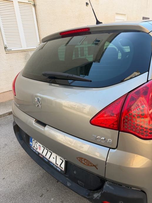 Peugeot 3008 1,6 HDi, fotografija 7