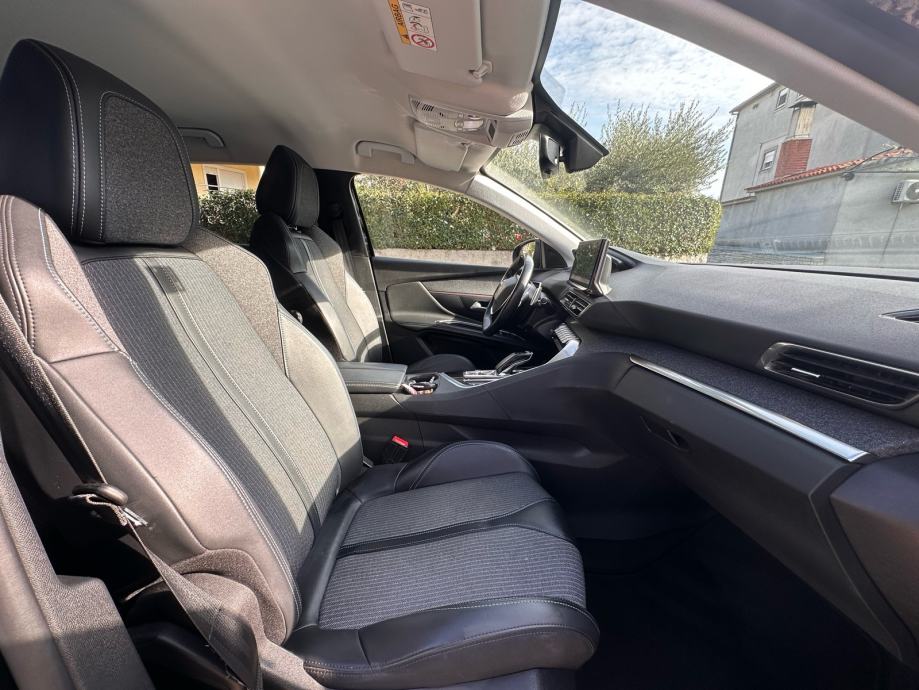 Peugeot 3008 1.6 Hybrid 225 KS Automatik – 2022. godište, fotografija 12
