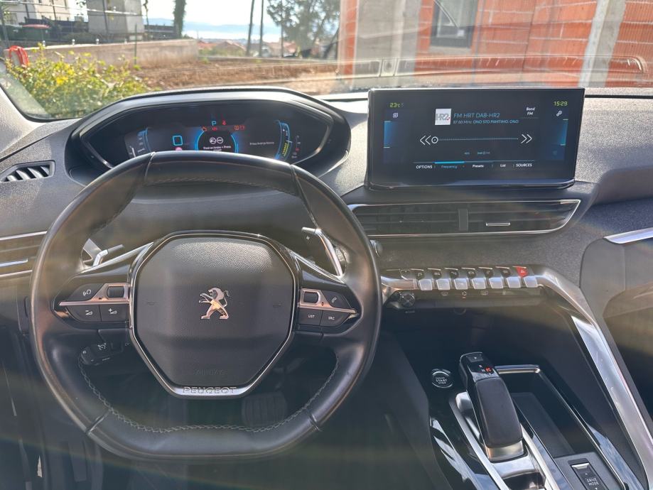 Peugeot 3008 1.6 Hybrid 225 KS Automatik – 2022. godište, fotografija 10