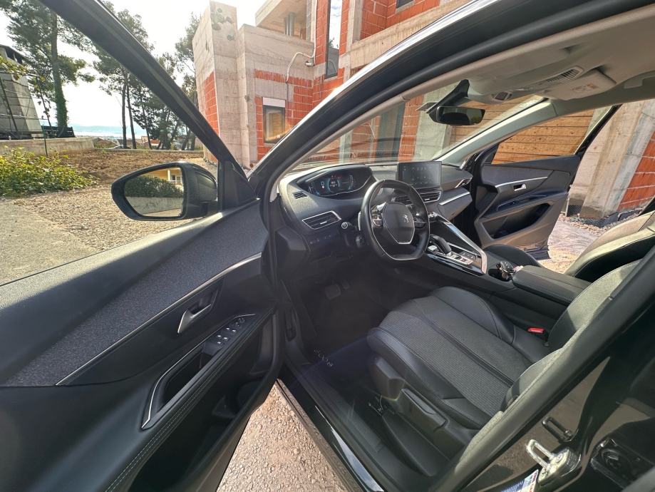 Peugeot 3008 1.6 Hybrid 225 KS Automatik – 2022. godište, fotografija 7