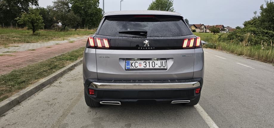 Peugeot 3008 GT 1.6 Plug-In Hybrid4 300ks 4X4 REDIZAJN, fotografija 3