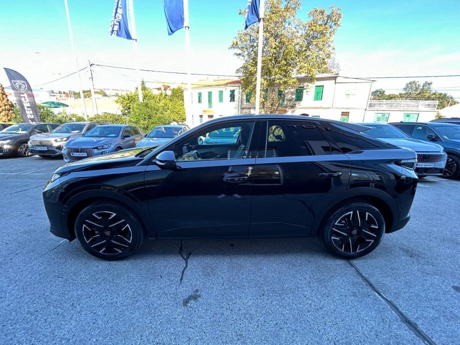 Peugeot 3008 ALLURE HYBRID 145 - 11.998 km - REZERVIRAN!!!, fotografija 6