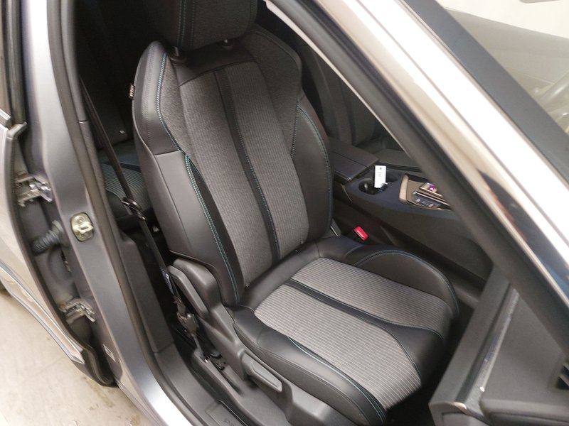 Peugeot 3008 BlueHDi 130 automatik Allure • ACC • AHK, fotografija 10