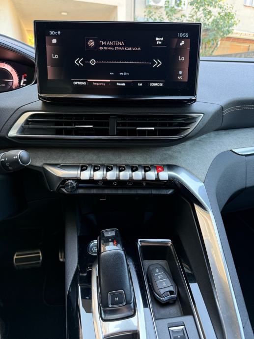 Peugeot 3008 GT - Automatik - Redizajn - 107.000km, fotografija 14