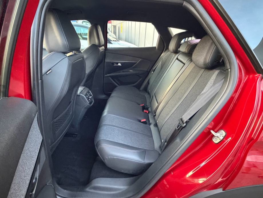 Peugeot 3008 GT-line 1,5 BlueHDI, fotografija 12