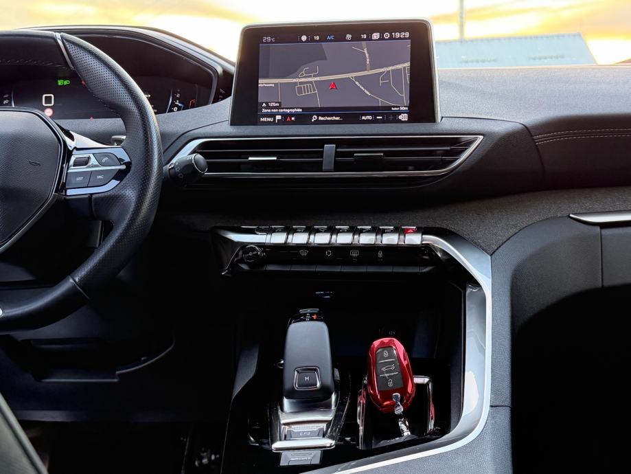 Peugeot 3008 GT-line 1,5 BlueHDI, fotografija 19