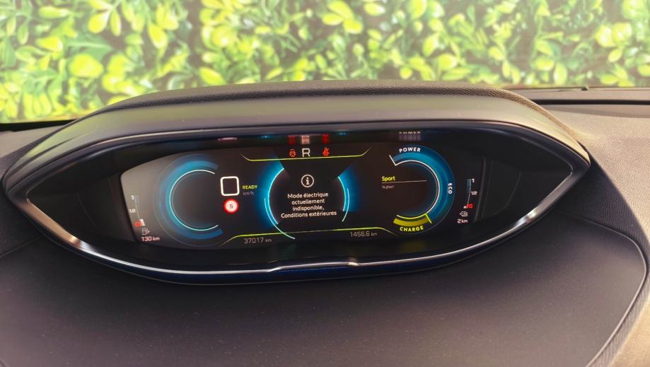 Peugeot 3008 GT PLUG IN HYBRID 225 AUTOMATIK, JAMSTVO, fotografija 10