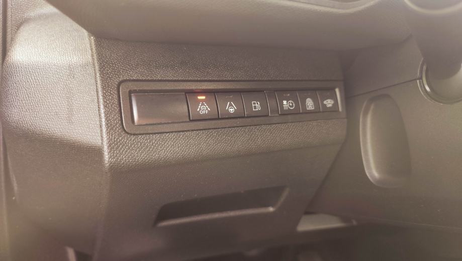 Peugeot 3008 GT PLUG IN HYBRID 225 AUTOMATIK, JAMSTVO, fotografija 19