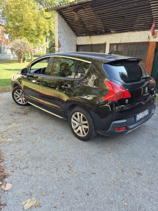 Peugeot 3008 Hybrid4 2,0 HDi automatik, fotografija 9