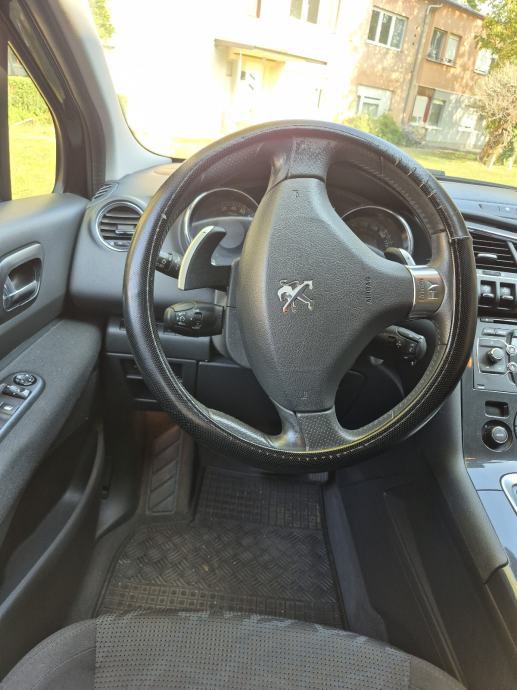 Peugeot 3008 Hybrid4 2,0 HDi automatik, fotografija 12