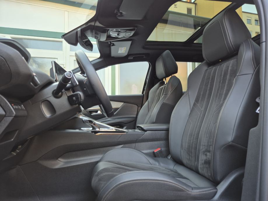 Peugeot 3008 HYBRID4 300 e-EAT8 GT Pack, fotografija 13