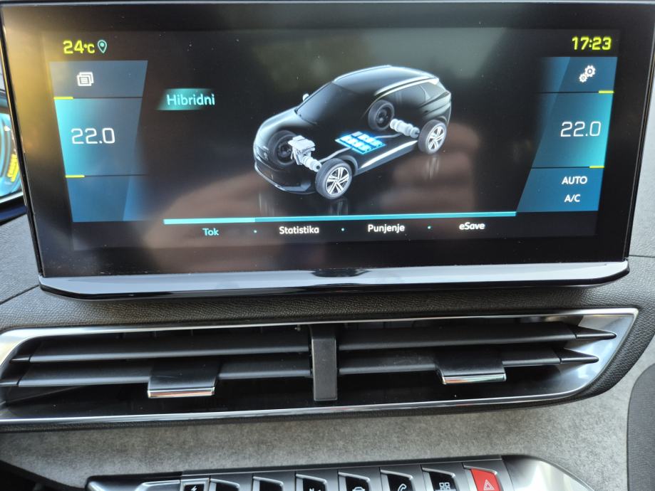 Peugeot 3008 HYBRID4 300 e-EAT8 GT Pack, fotografija 19