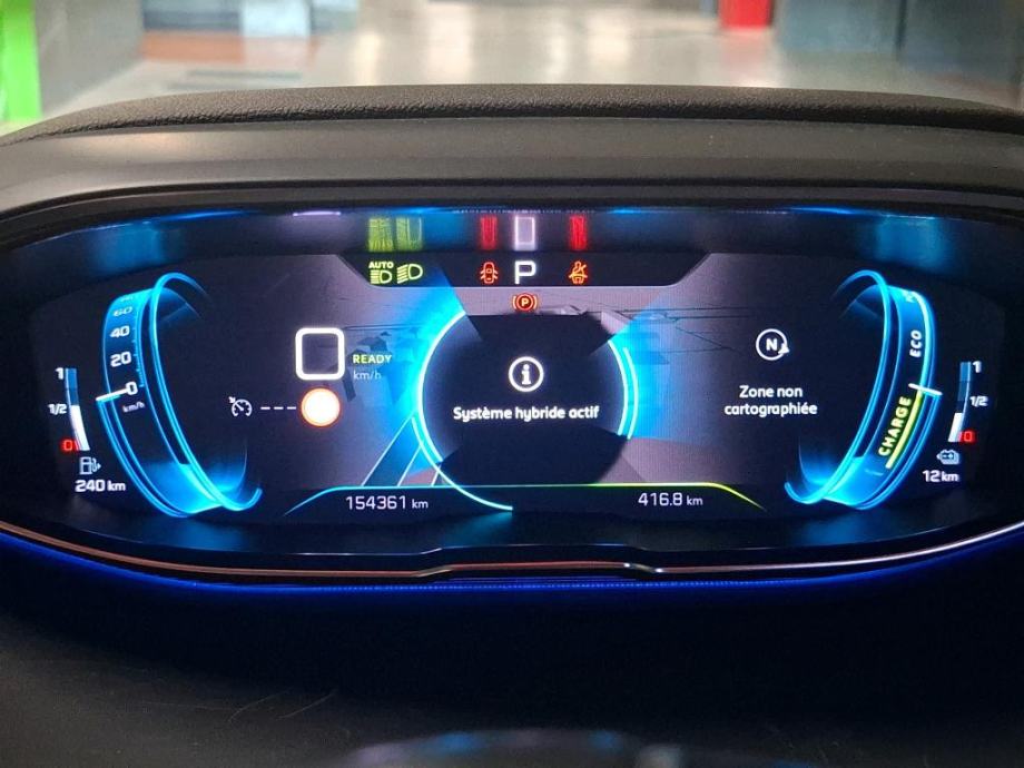 Peugeot 3008 PHEV,225KS automatik, do registracije 15950€, fotografija 5