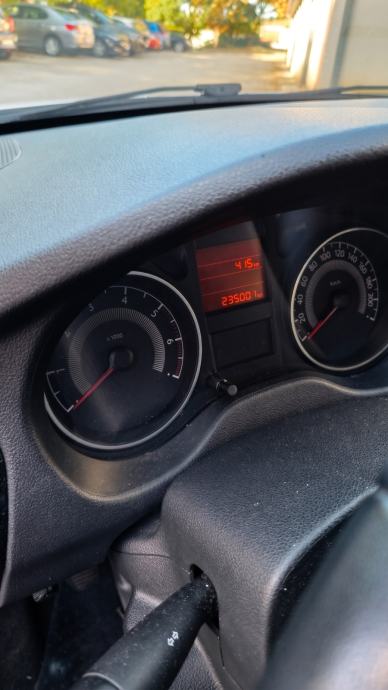 Peugeot 301 1,6 HDi, fotografija 8
