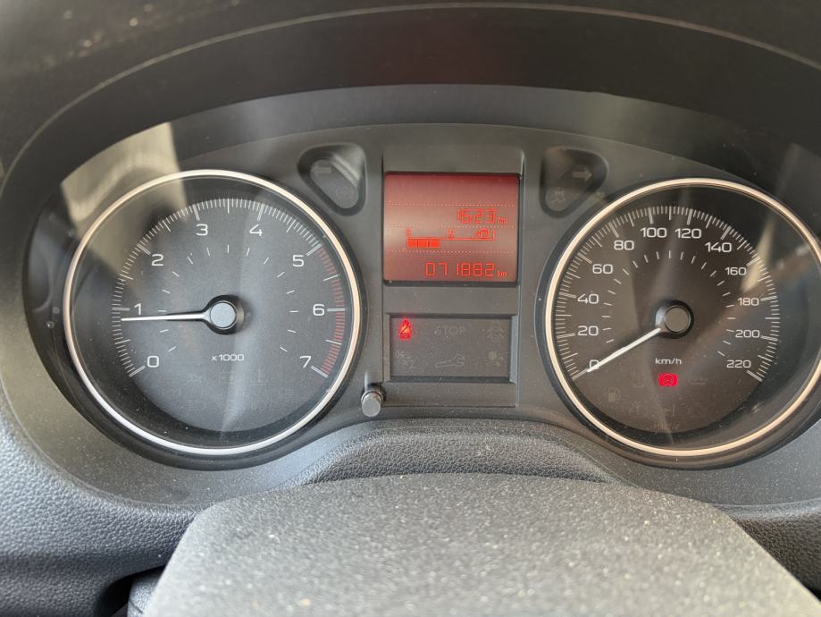 Peugeot 301 ACTIVE 1,5 BLUEHDI 100, fotografija 8