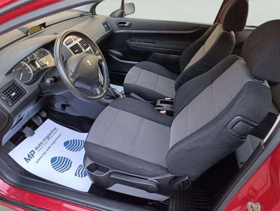 Peugeot 307 1,4 16V X, fotografija 9