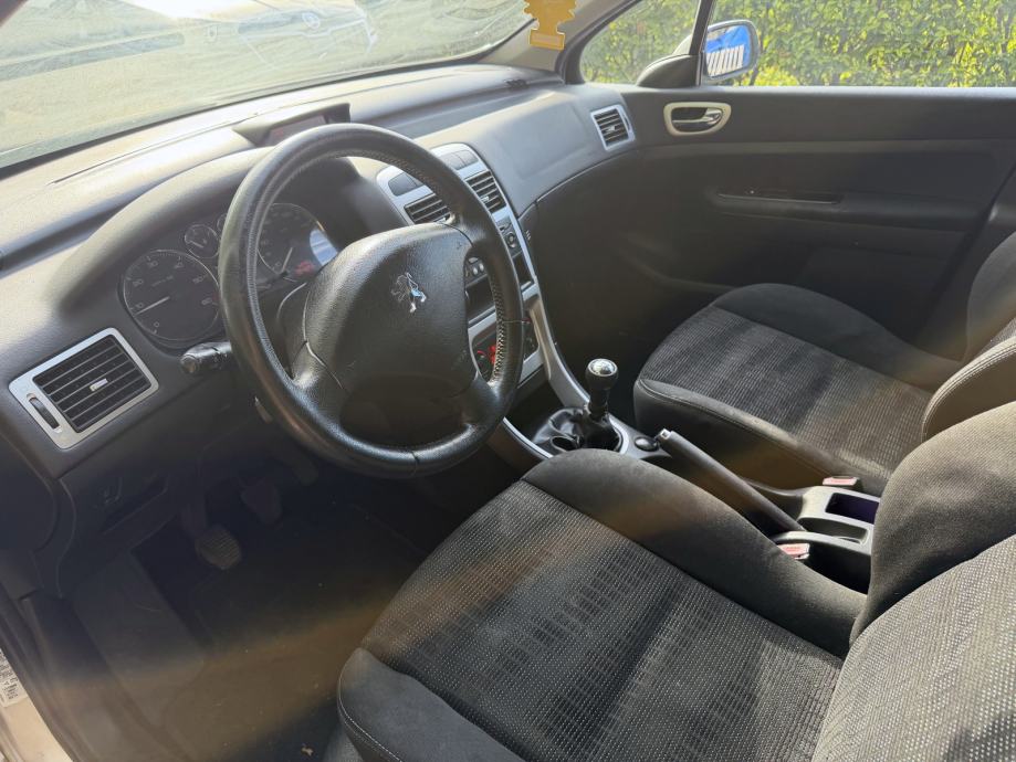 PEUGEOT 307 1.6 HDi 90 KS – 2007. god, 5 vrata, alu felge, fotografija 7
