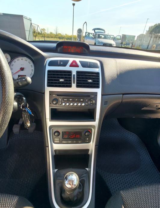 Peugeot 307 1,6 16V, fotografija 11