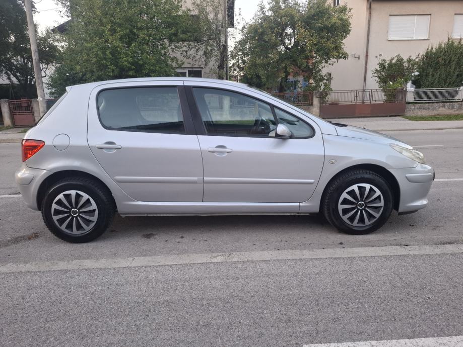 Peugeot 307 1.6 HDI,90 KS, SAMO 149000 KM, POTVRDA O KM, VRHUNSKI !, fotografija 5
