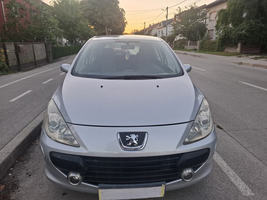 Peugeot 307 1.6 HDI,90 KS, SAMO 149000 KM, POTVRDA O KM, VRHUNSKI !, fotografija 9