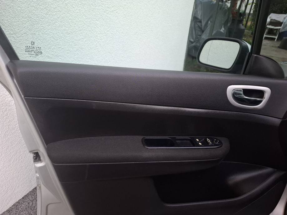 Peugeot 307 1.6 HDI,90 KS, SAMO 149000 KM, POTVRDA O KM, VRHUNSKI !, fotografija 20