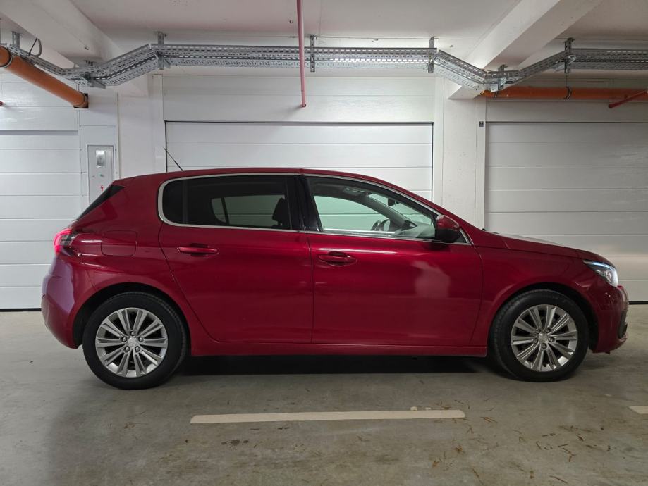 Peugeot 308 1,2 Allure, Puno opreme, Veliki servis, Jamstvo!, pogled izvana - slika 5