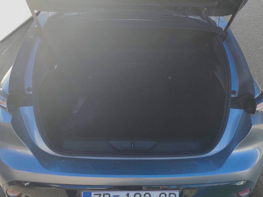 PEUGEOT 308 1.2 PureTech 130 KS ALLURE AUTOMATIK *VOZILO S JAMSTVOM*, fotografija 10