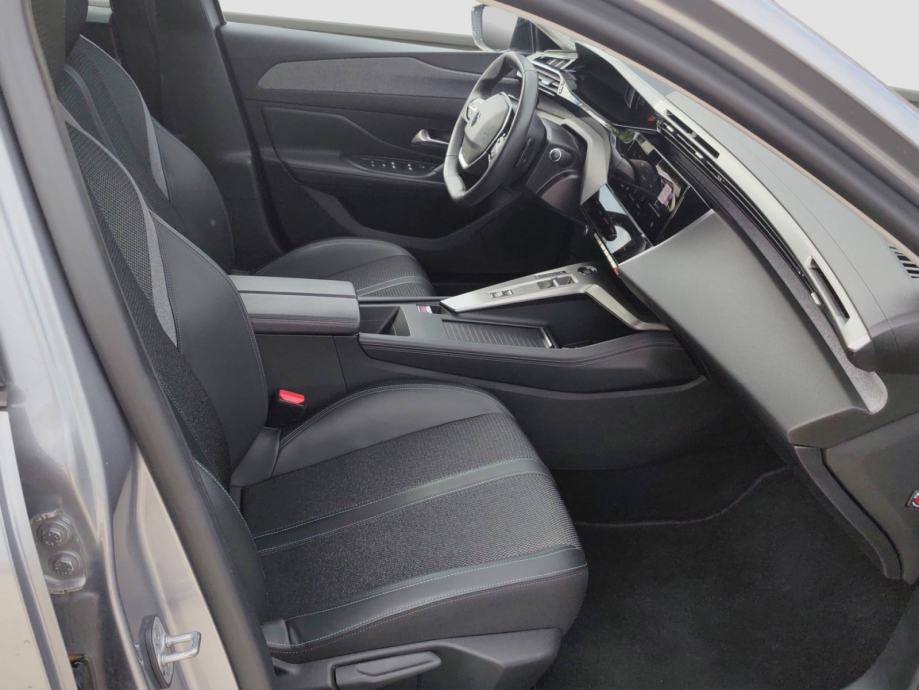 PEUGEOT 308 1.2 PureTech 130 KS ALLURE AUTOMATIK *VOZILO S JAMSTVOM*, fotografija 13