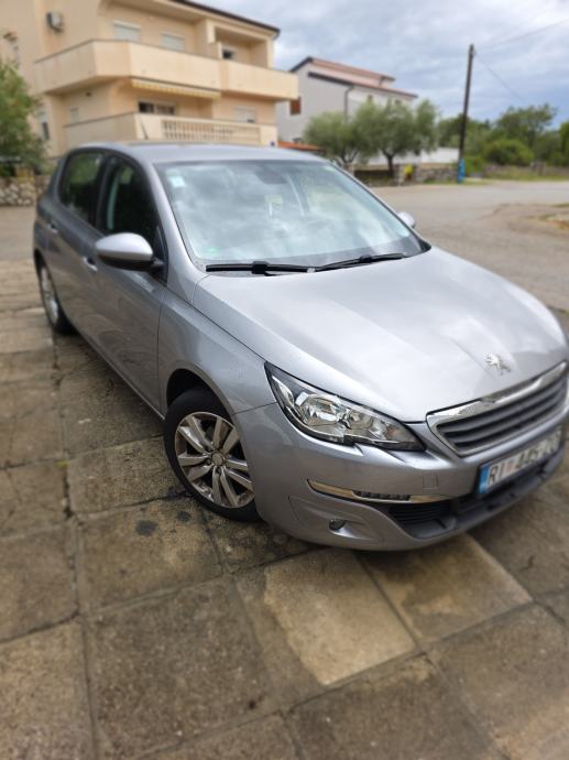Peugeot 308 1,2, fotografija 4
