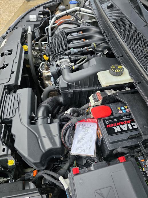 Peugeot 308 1,2, fotografija 9