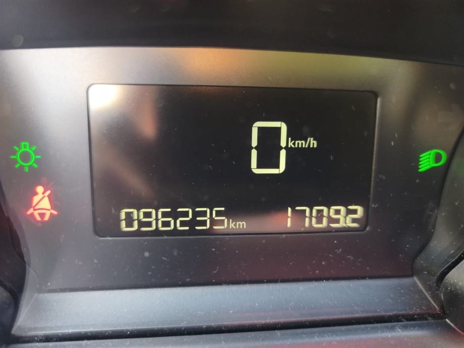 Peugeot 308 1,2 VTi, fotografija 5