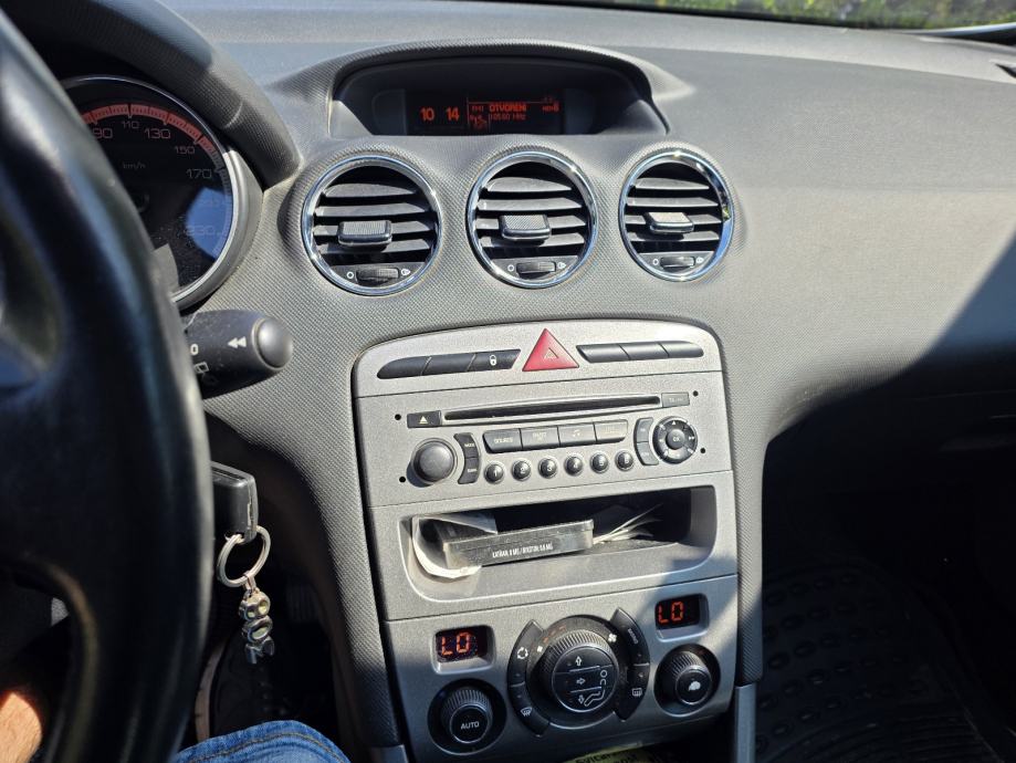 Peugeot 308 1,4 16V VTi,prvi vl. kupljen u hr,top stanje!!!, fotografija 6