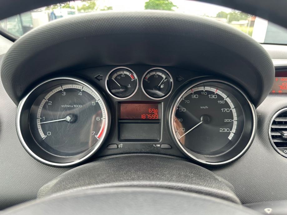 Peugeot 308 1,4 16V VTi, fotografija 12